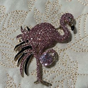 Pretty Austrians Crystal Flamingo Bird Gold Tone Brooch
Pin Pink
